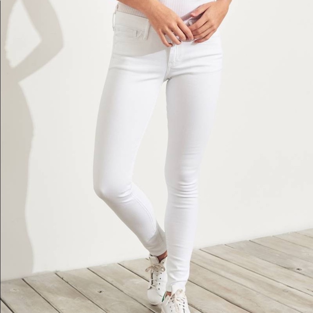 Hollister Classic Stretch Low-Rise Skinny Jeans
